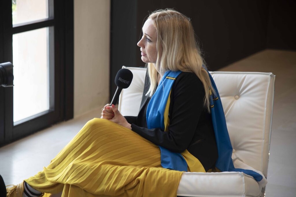 Daria Onyshchenco ritira il Fellini per tutti i Registi dell'Ucraina